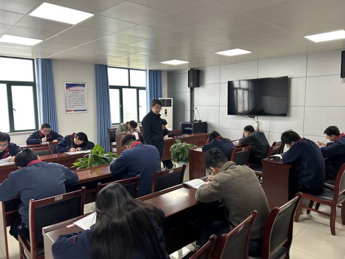 建材公司、檢測公司聯(lián)合開展管理人員業(yè)務(wù)提升考試